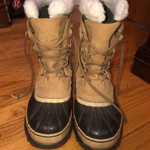 WOMEN’S SOREL CARIBOU BOOTS ❄️💙